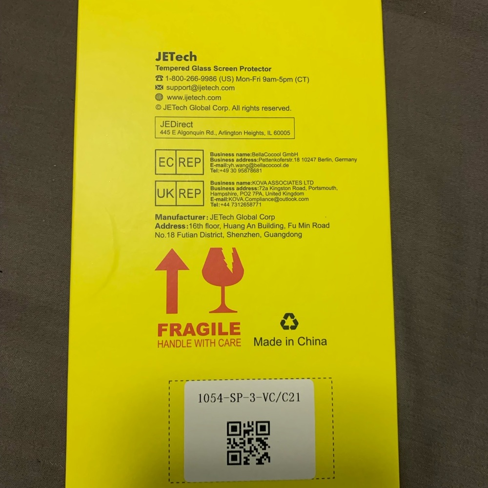 iPhone XR Screen Protector - Picture 4 of 4